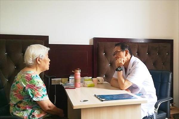 老人養生注意事項_老年人養生應注意什么_老年人養生意識